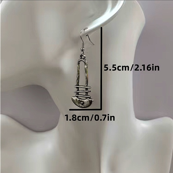 Geometric Bohemian Silver Irregular Vintage Dangle Earrings - Picture 4 of 5